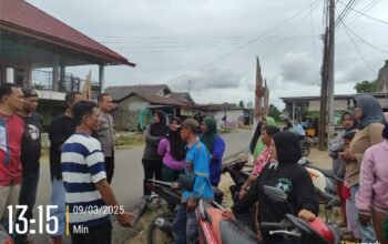 Kades Baskara Bakti didemo lagi! adanya ponton milik CV. AMR yang beroperasi memasuki Wilayah Laut Dusun Baskara Bakti diluar area IUP PT. Timah